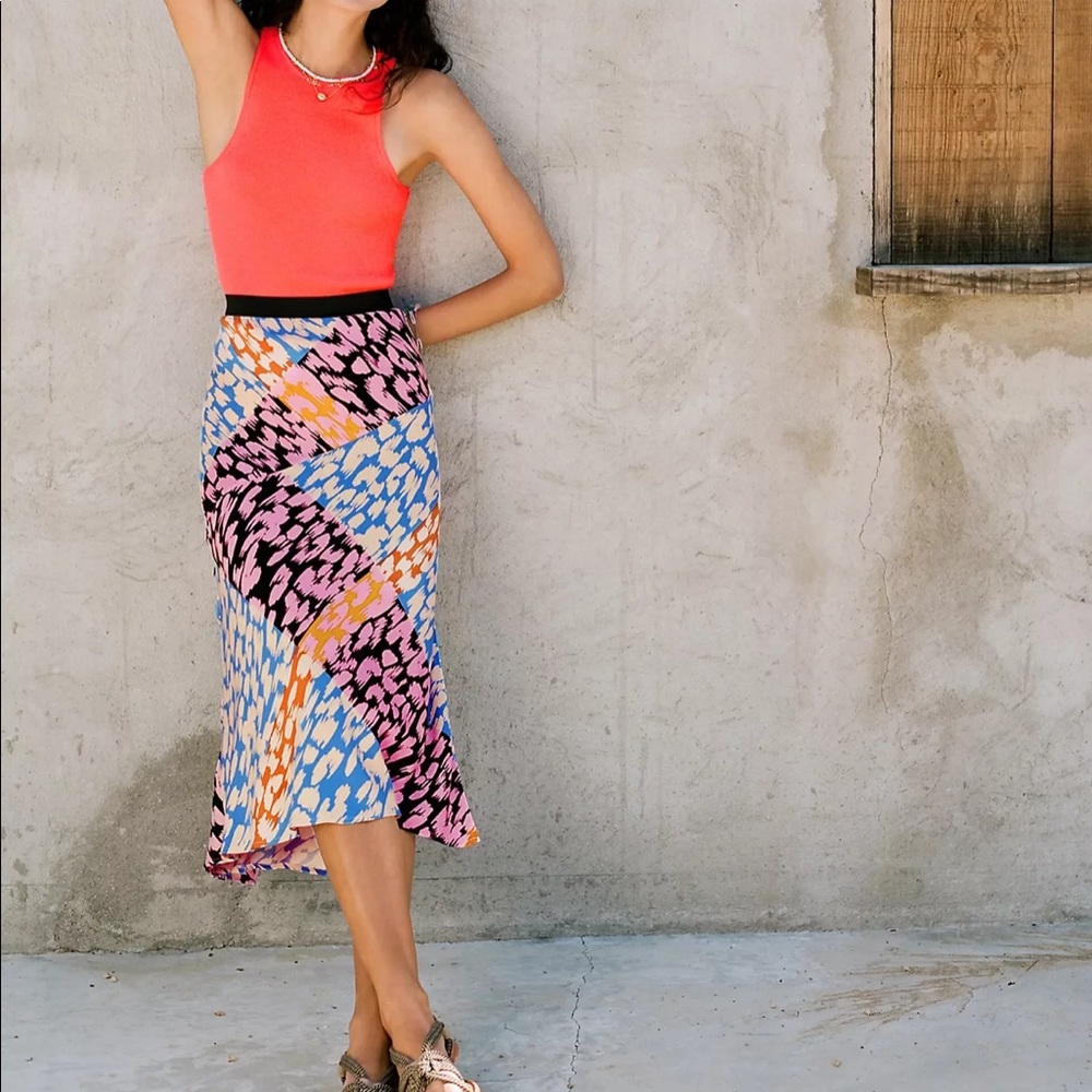 MIDI skirt